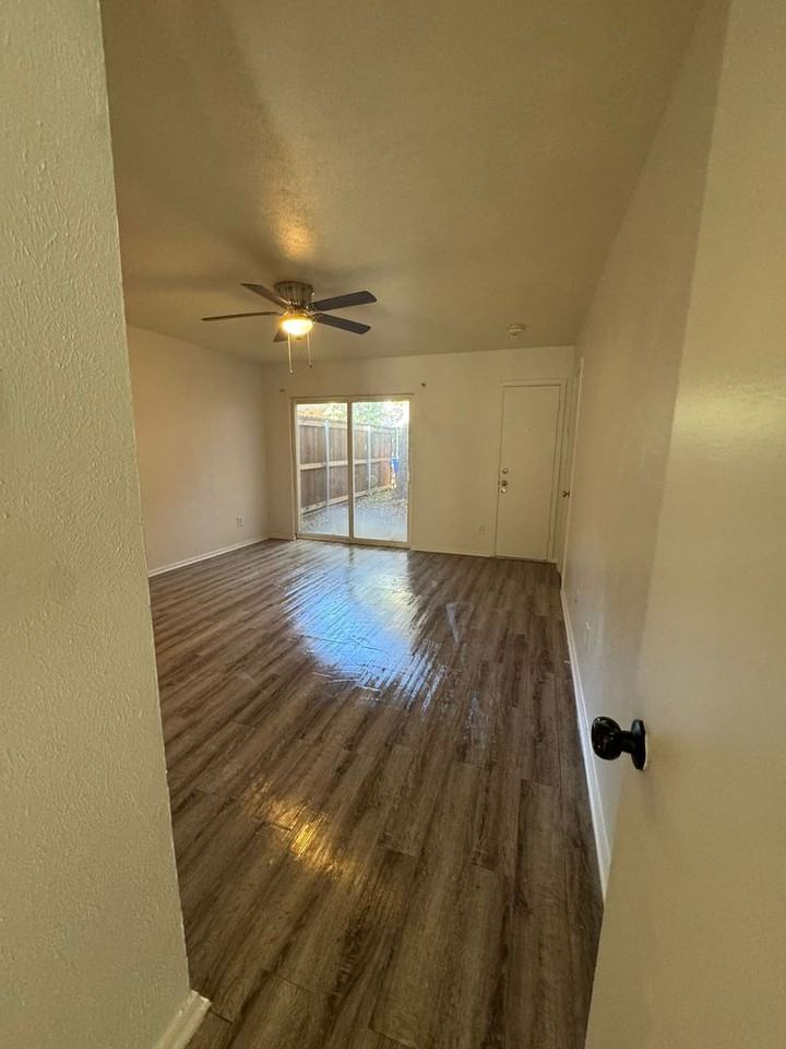 2272 Jamestown Lane - Photo 6 of 16