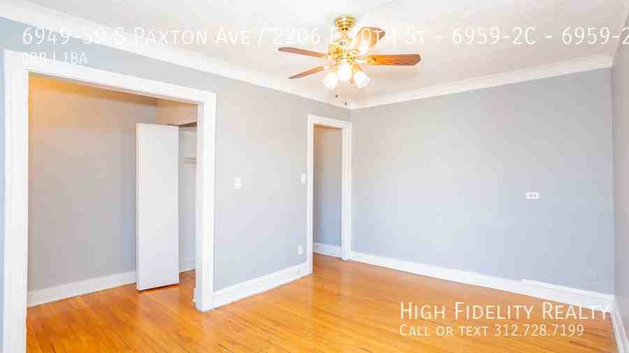 6949-59 S Paxton Ave / 2206 E 70th St - 6959-2C #6959-2C - Photo 3 of 9