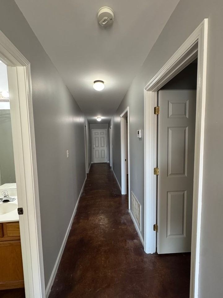 100B Nikki Dr - Photo 4 of 11