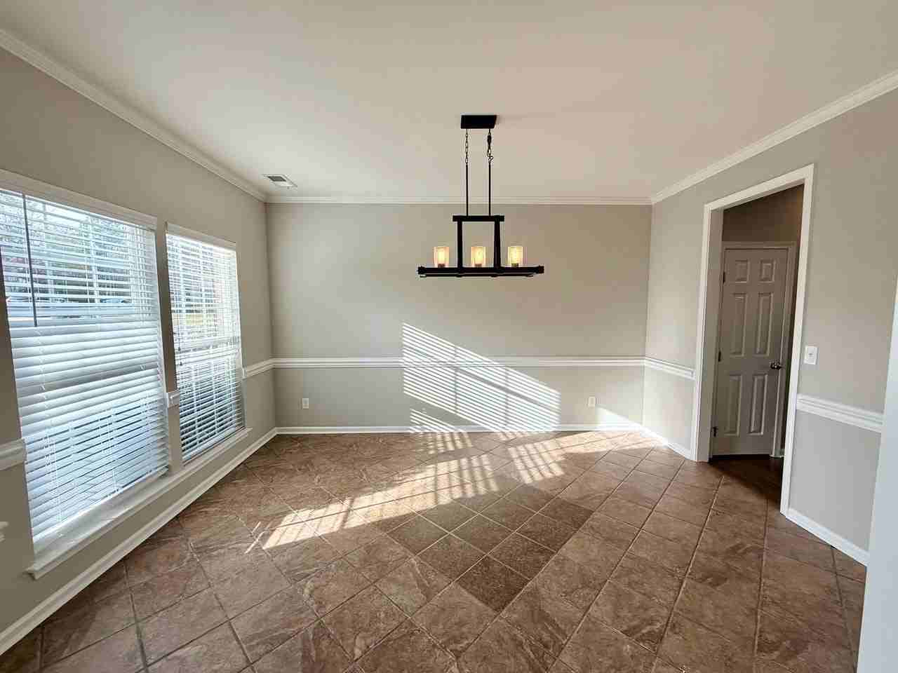4818 Summerside Dr - Photo 2 of 32