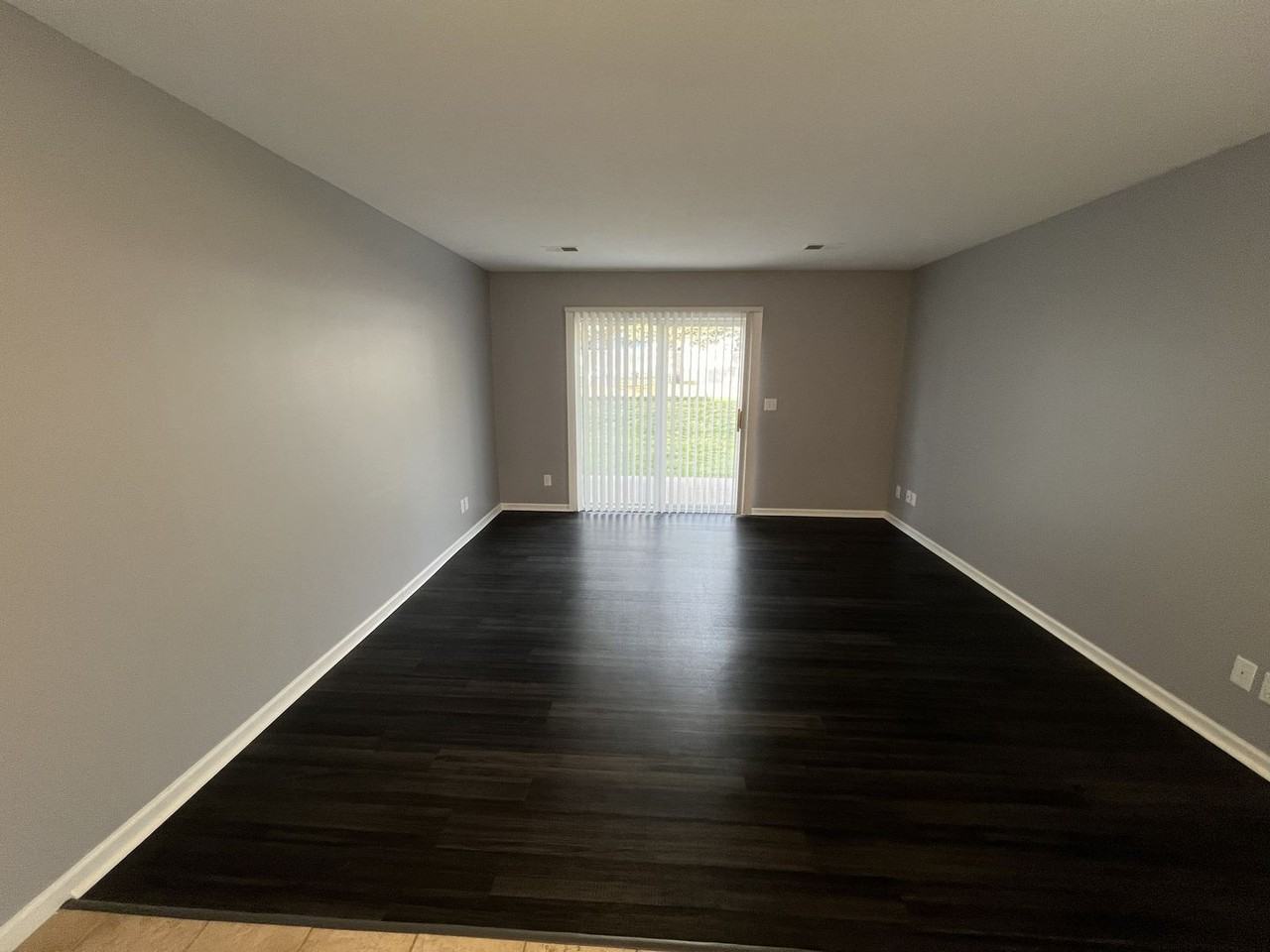 Feiger Lane - Photo 6 of 29