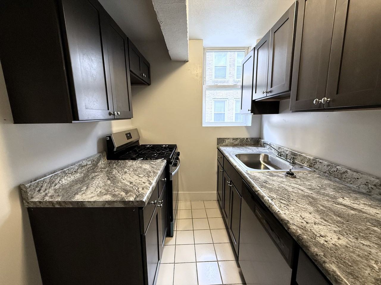 Squirrel Hill - Photo 4 of 17