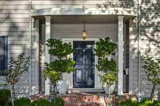 997 Asbury St - Photo 2 of 11