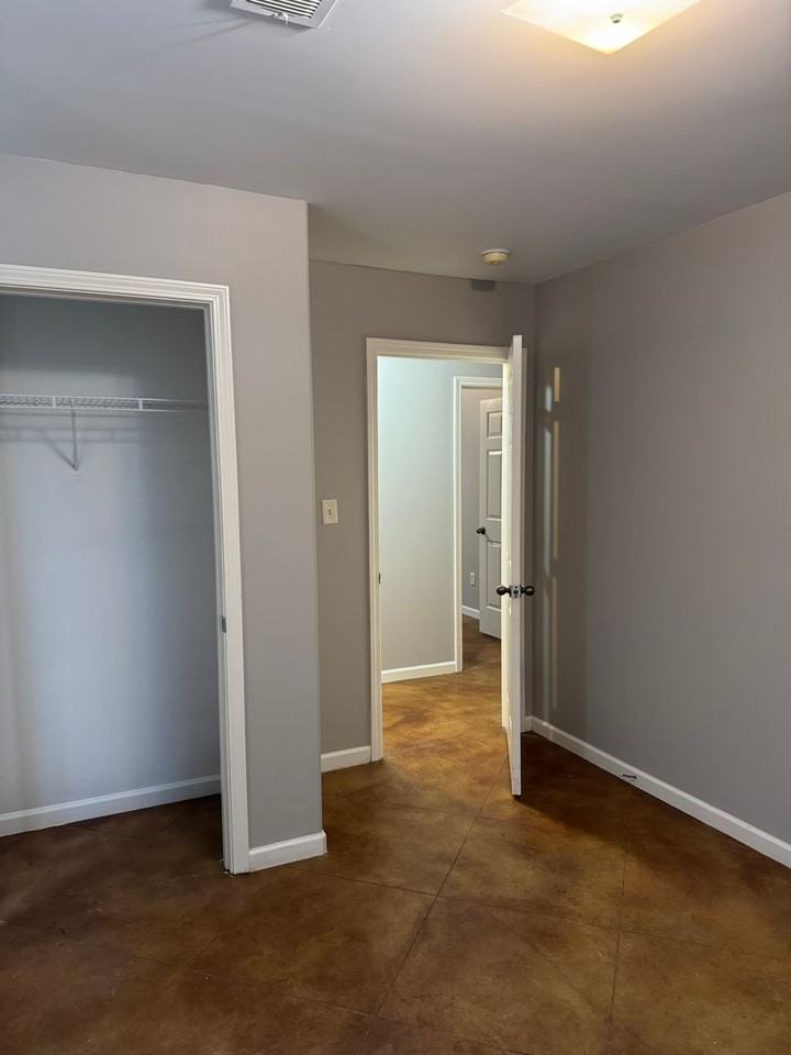 411A Bruce St - Photo 4 of 14