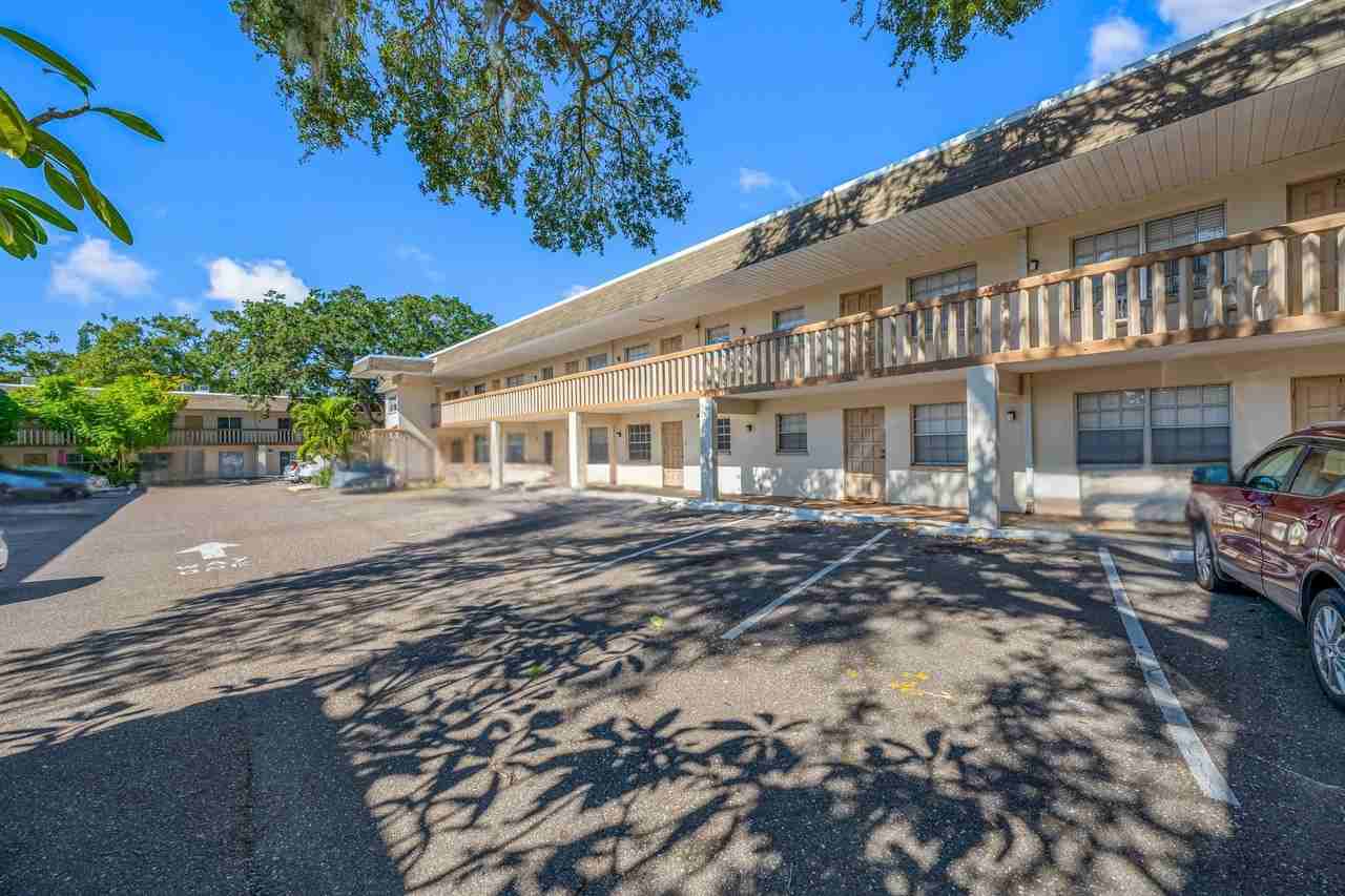 Breezy Palms - Photo 2 of 49