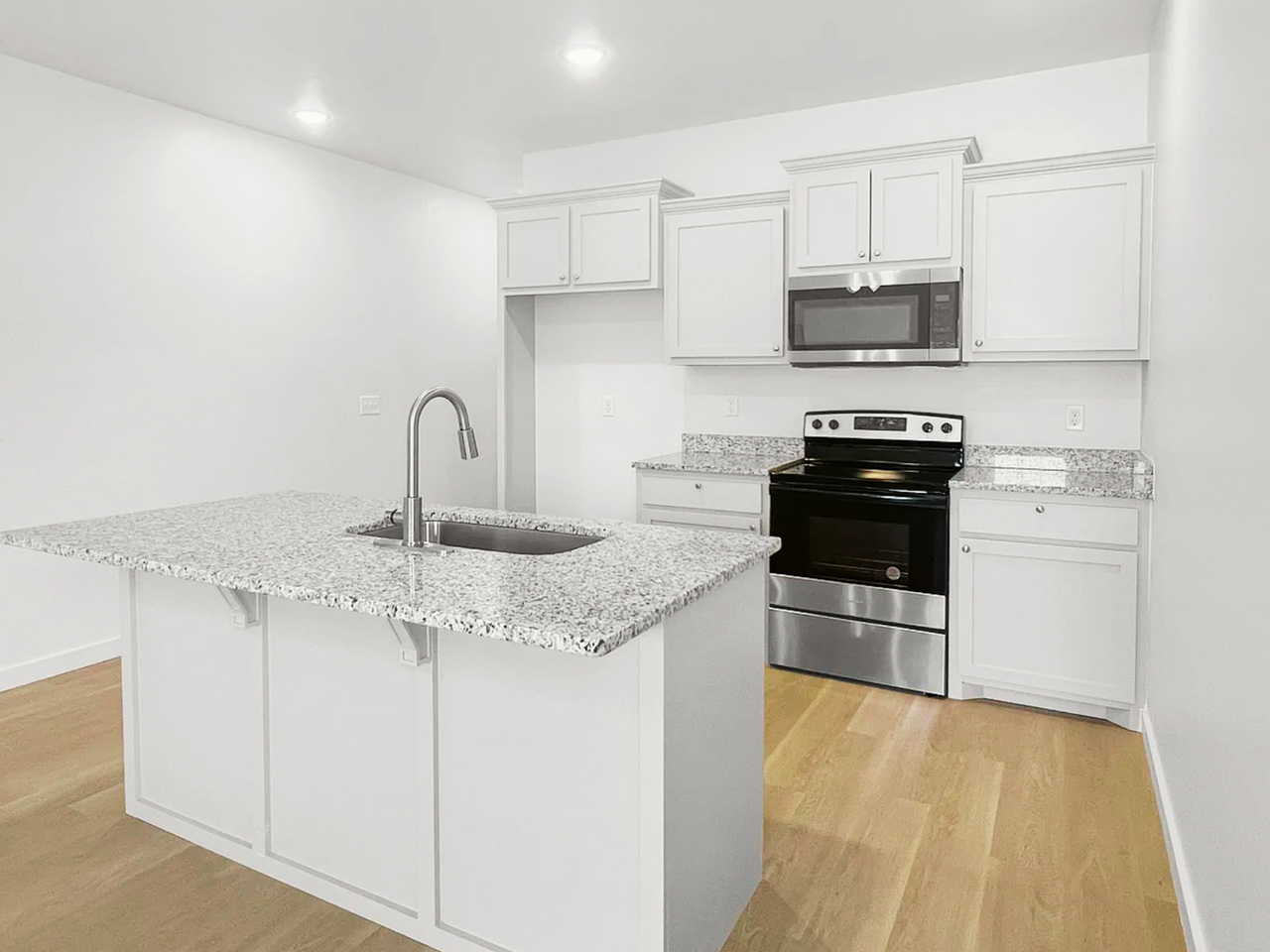 1608 Southwest Jefferson Avenue - Photo 5 of 13