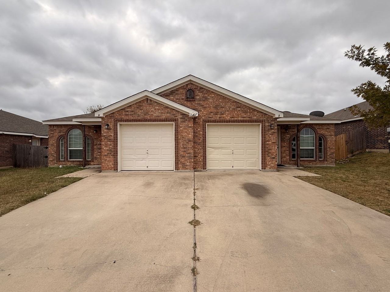 3807 John Chisholm Loop #B - Photo 2 of 21