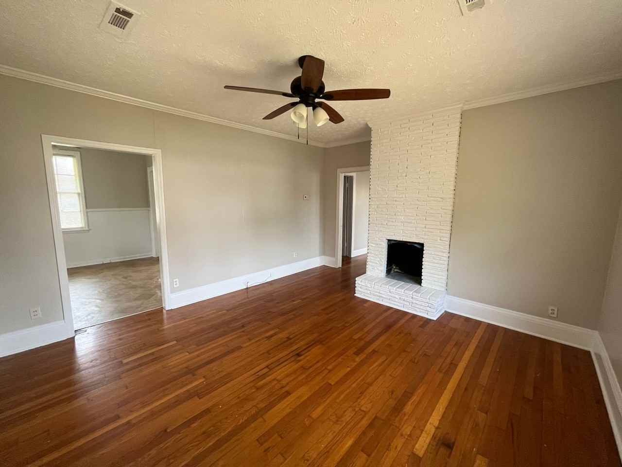 39 Ash Street - Photo 2 of 14