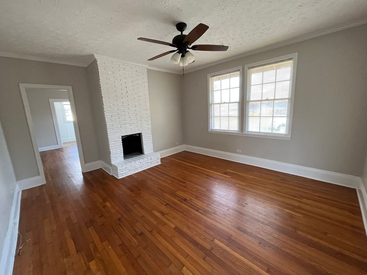 39 Ash Street - Photo 4 of 14