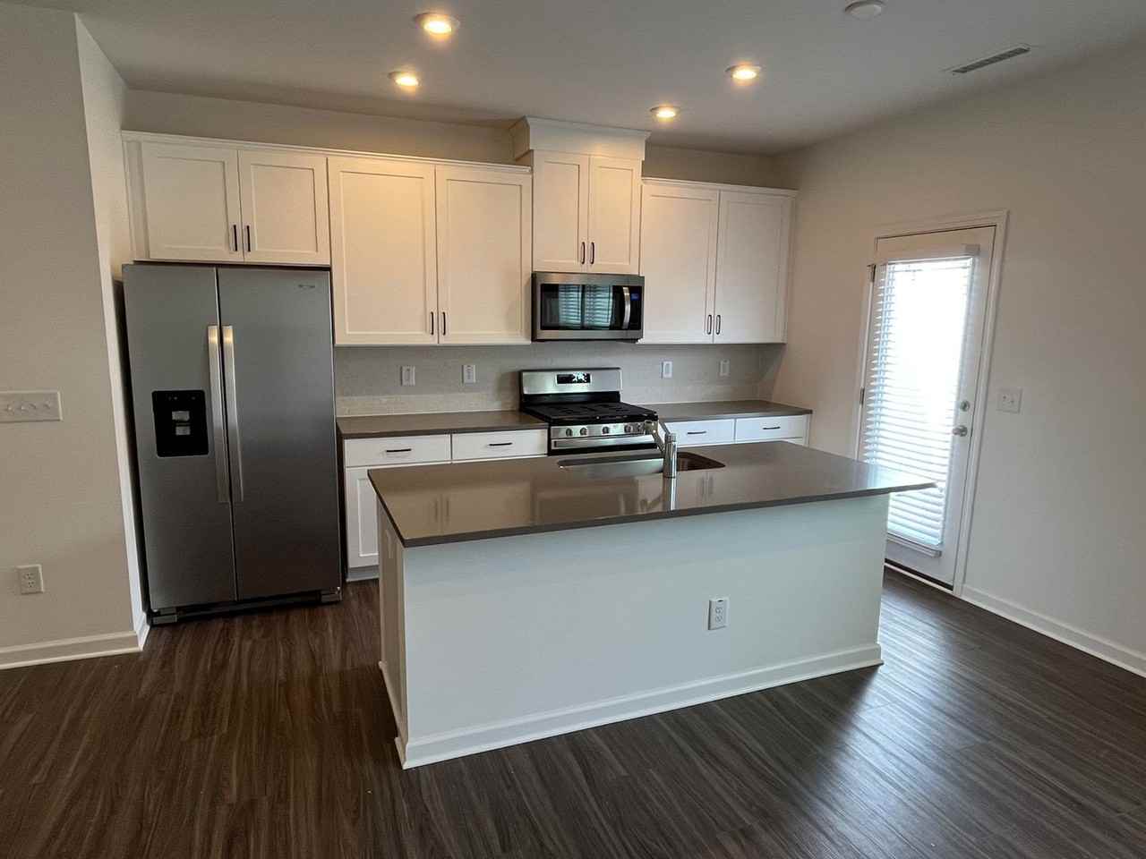 805 Star Ridge Dr - Photo 7 of 20