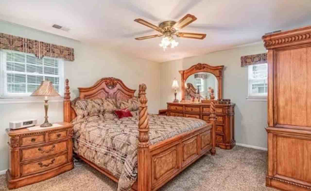3561 Poppy Cres - Photo 6 of 40