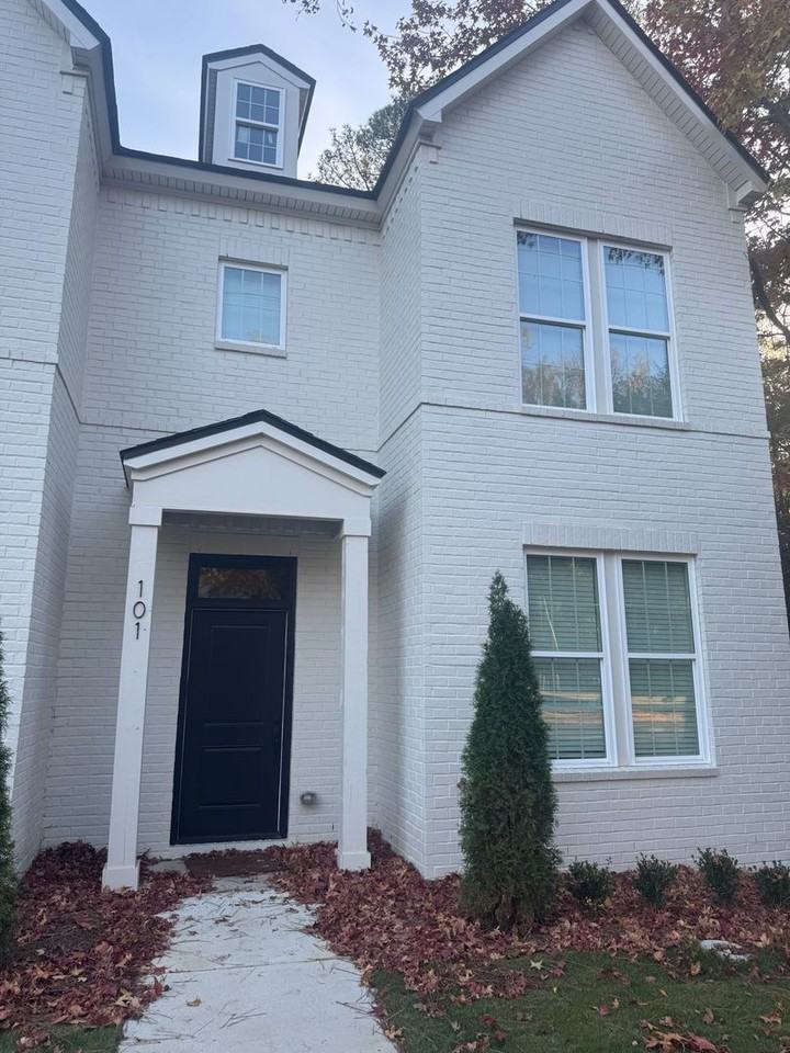 620 E Glenn Ave - Photo 2 of 17