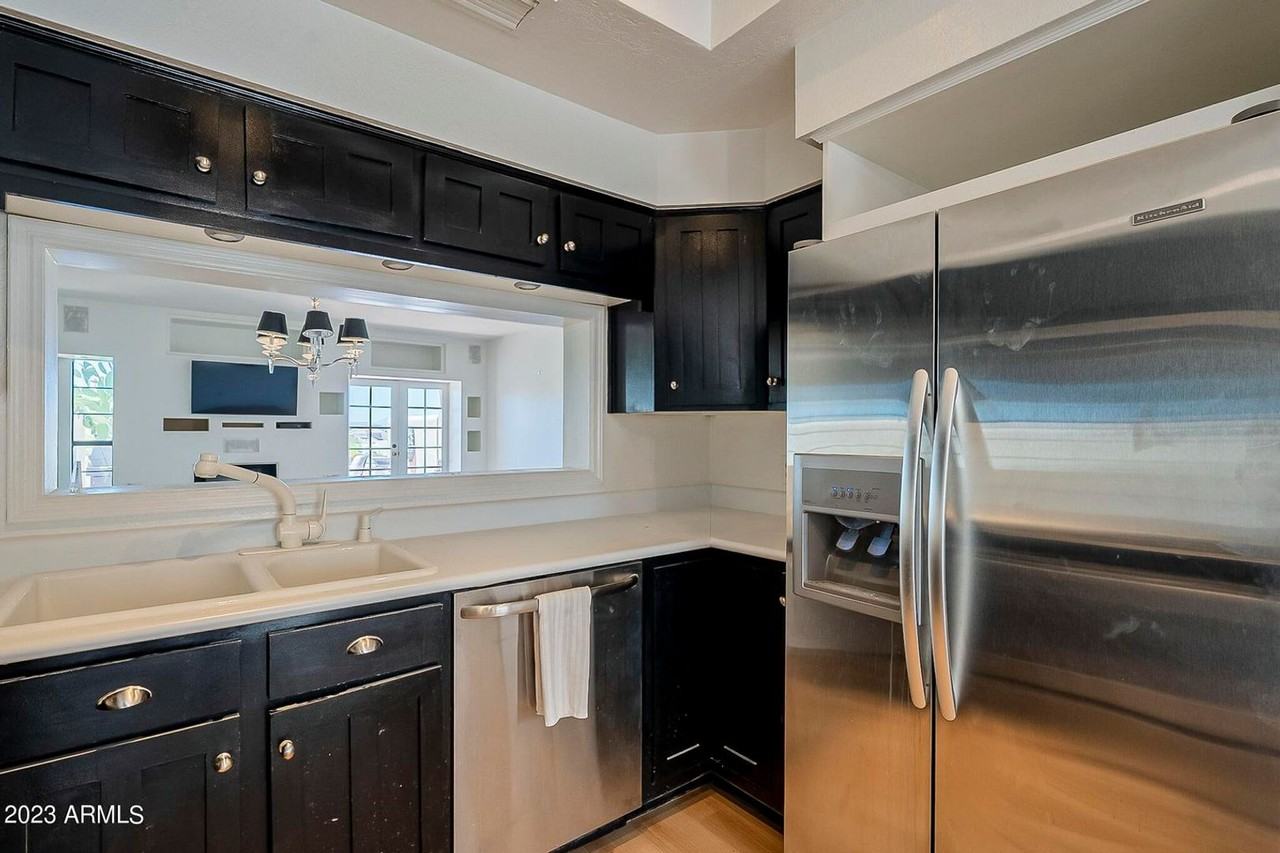 2921 E Keim Dr - Photo 5 of 21