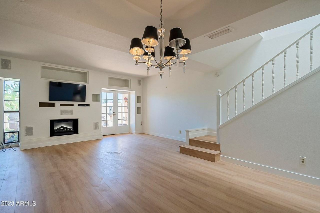 2921 E Keim Dr - Photo 7 of 21