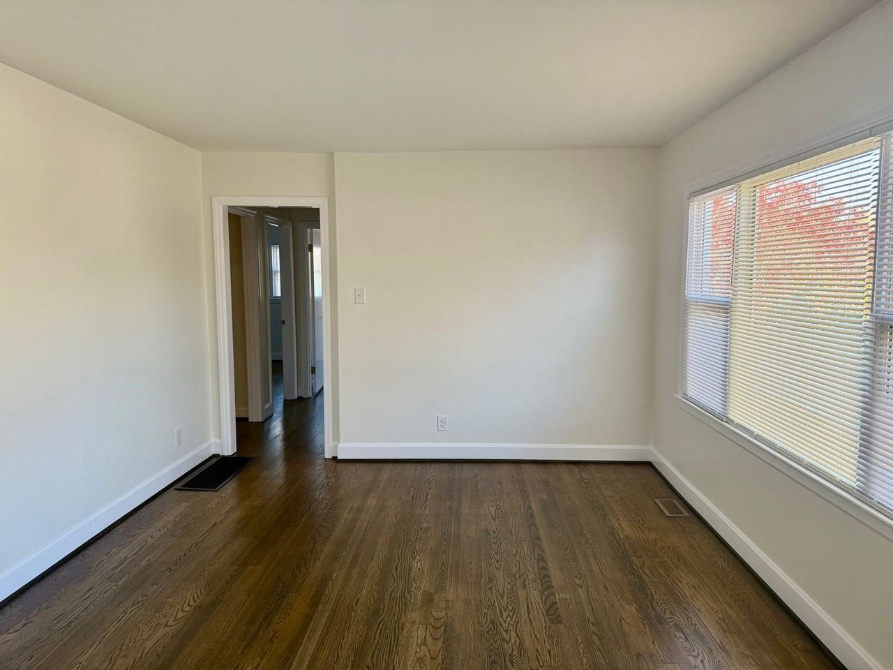 2305 Mckinney Street - Photo 3 of 23