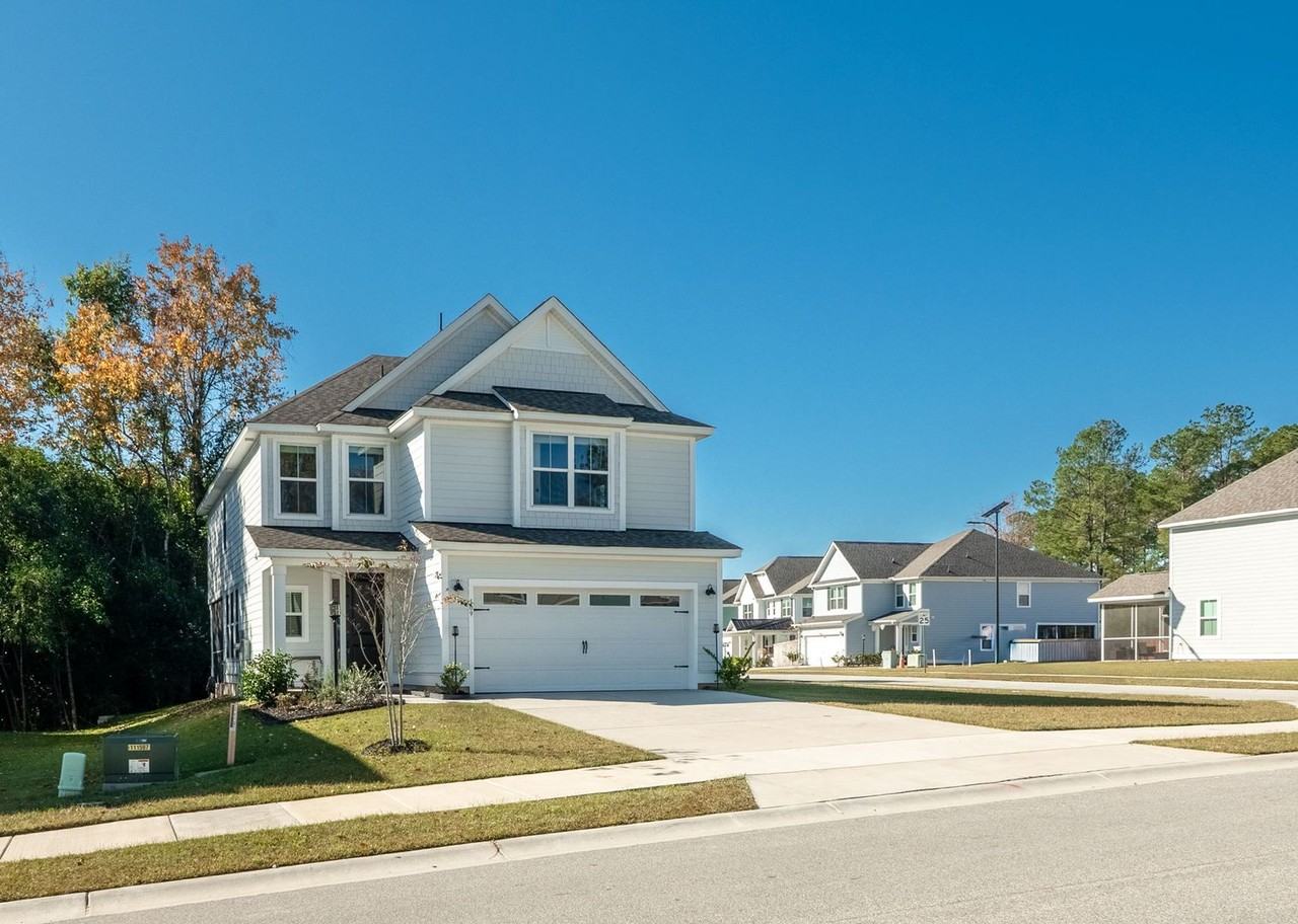 109 Abbey Terrace Rd - Photo 2 of 39