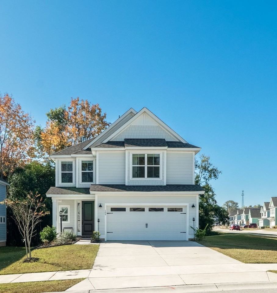 109 Abbey Terrace Rd - Photo 3 of 39