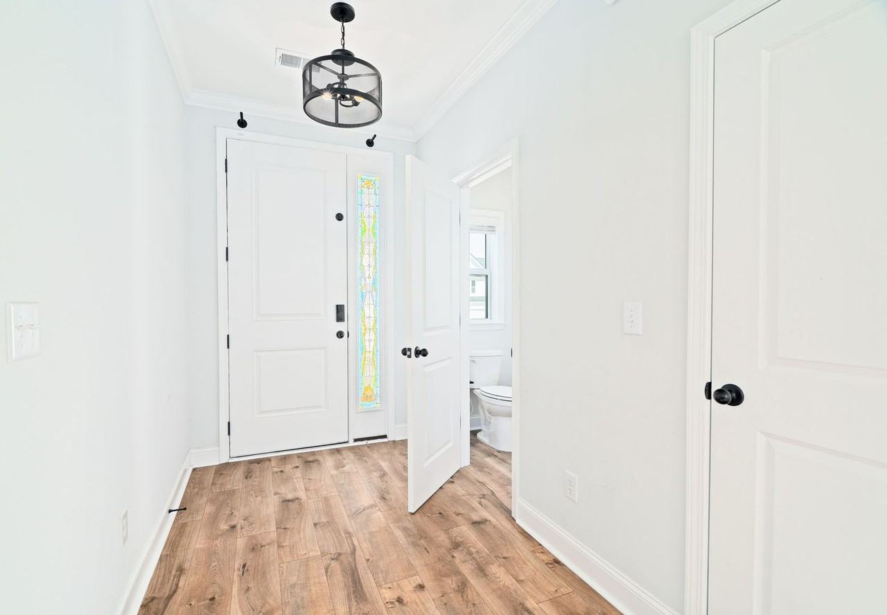 109 Abbey Terrace Rd - Photo 6 of 39