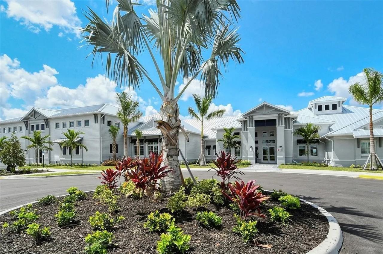 15016 Lyla Terrace - Photo 2 of 29