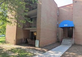 featured image of 900 Brightwood Manor Dr