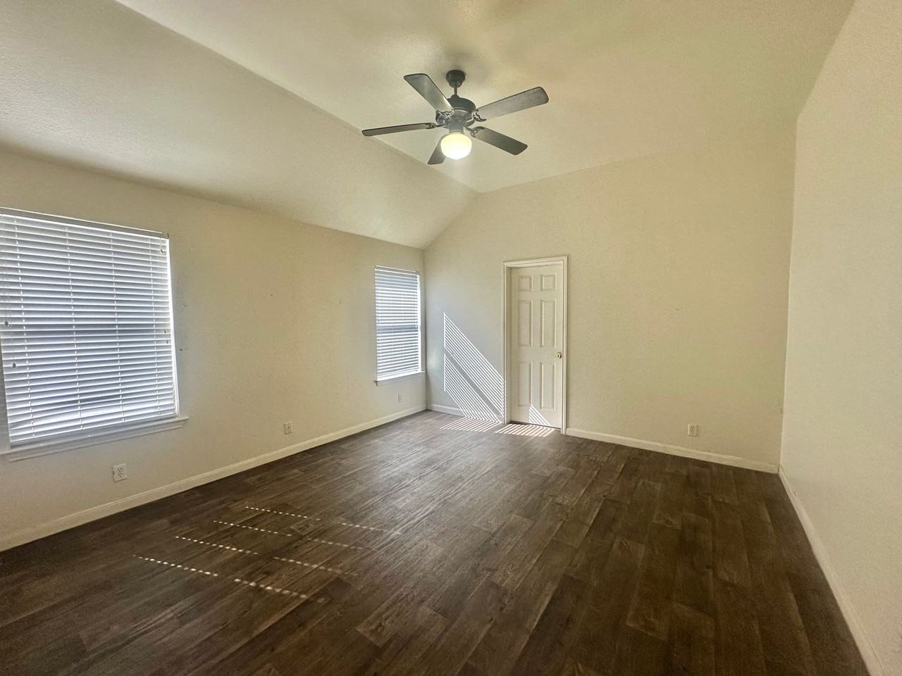 113 Little Lake Rd - Photo 7 of 15