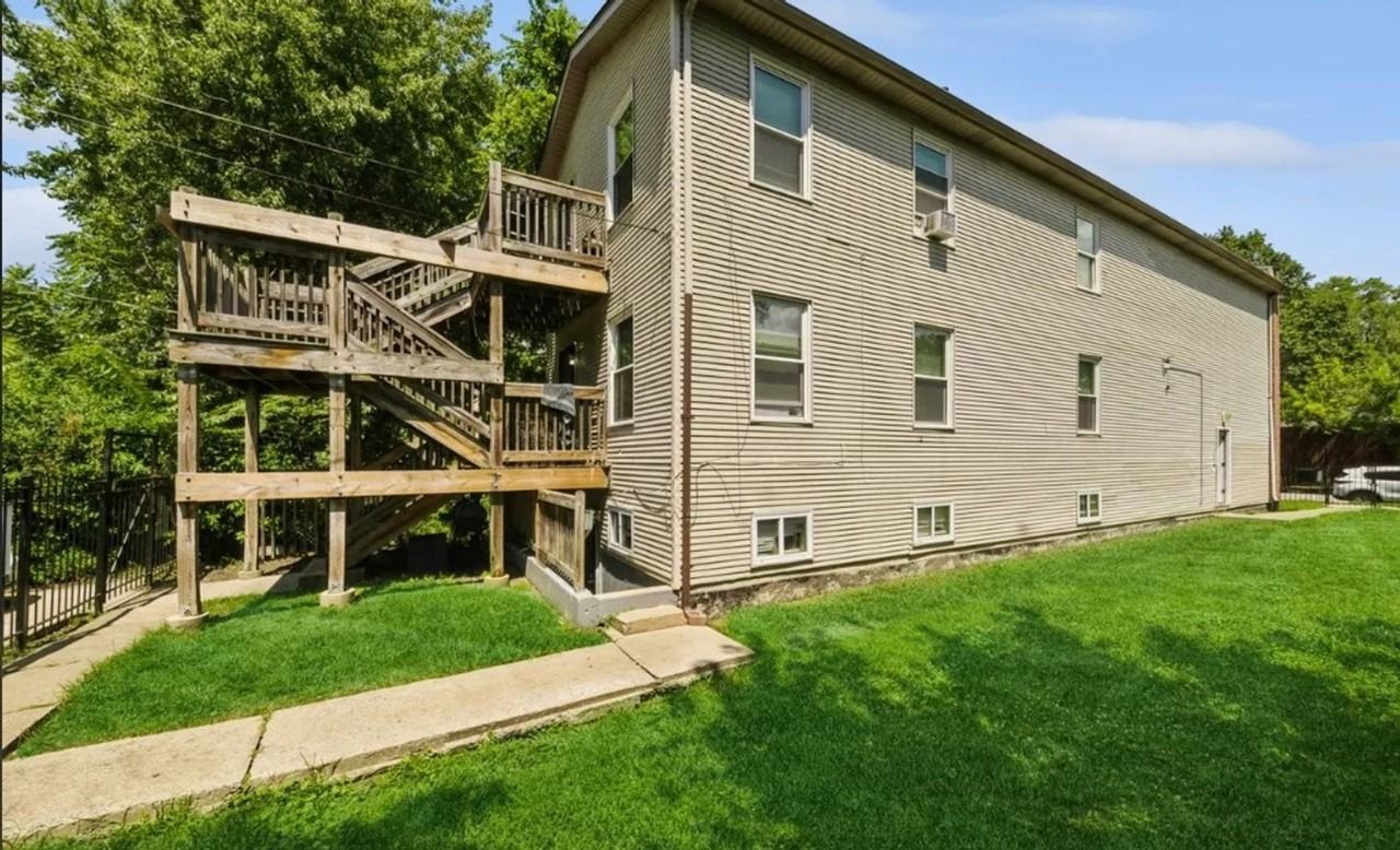 7808 S Greenwood Ave - Photo 2 of 17