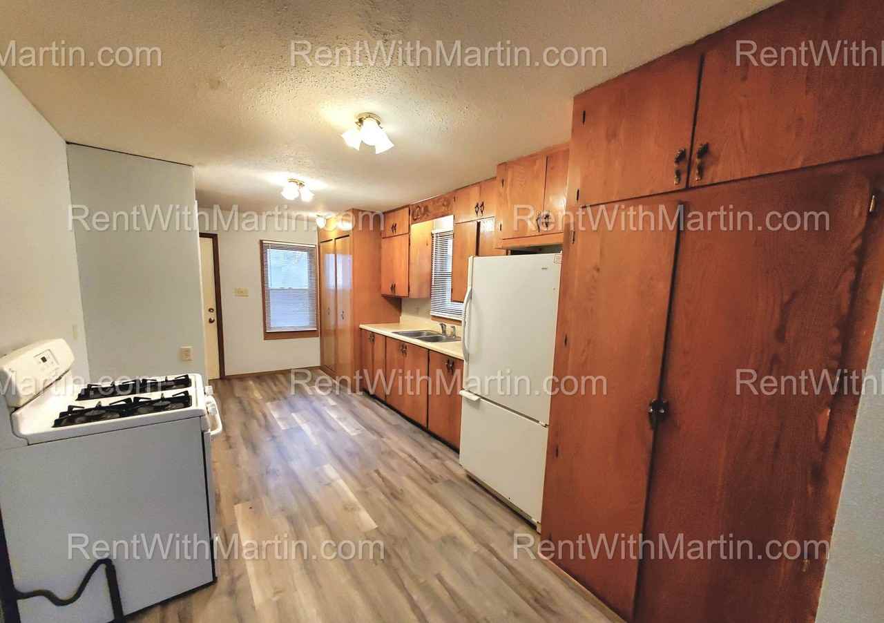 1113 Randolph St - Photo 7 of 20