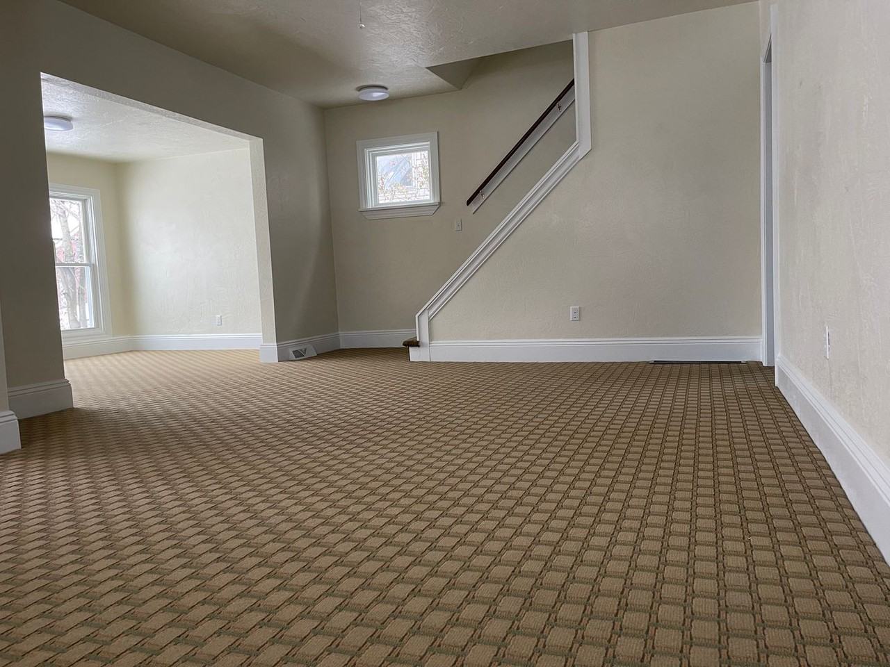 333 E 28th St - Photo 2 of 15