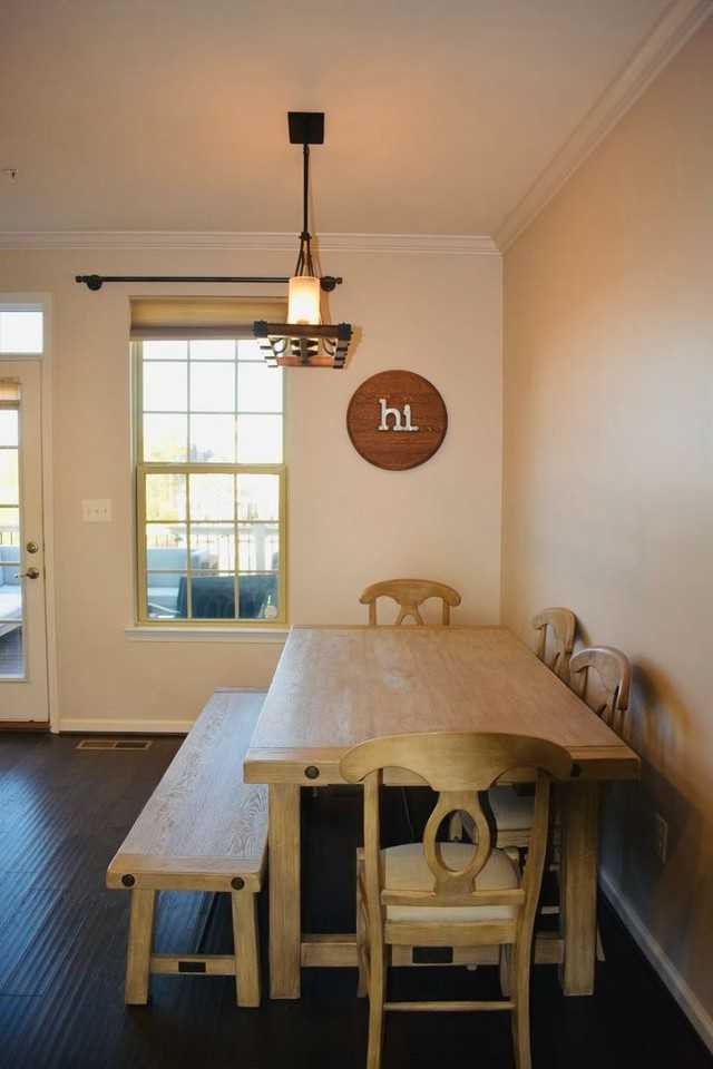 966 S Macon St - Photo 4 of 12