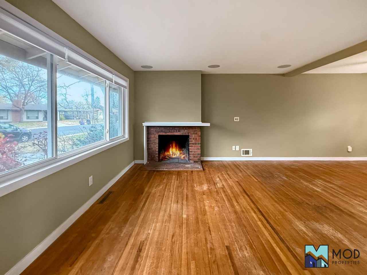 6270 E Minnesota Dr - Photo 5 of 31