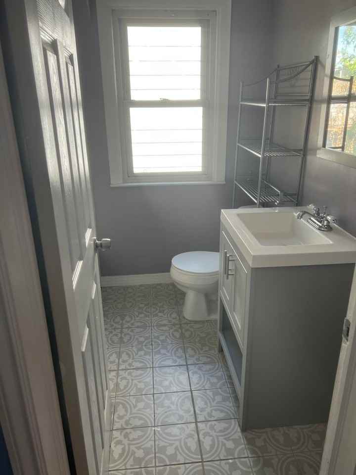 20493 Coventry St - Photo 3 of 9