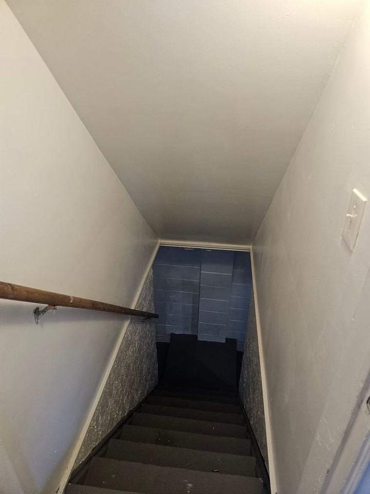 20493 Coventry St - Photo 7 of 9