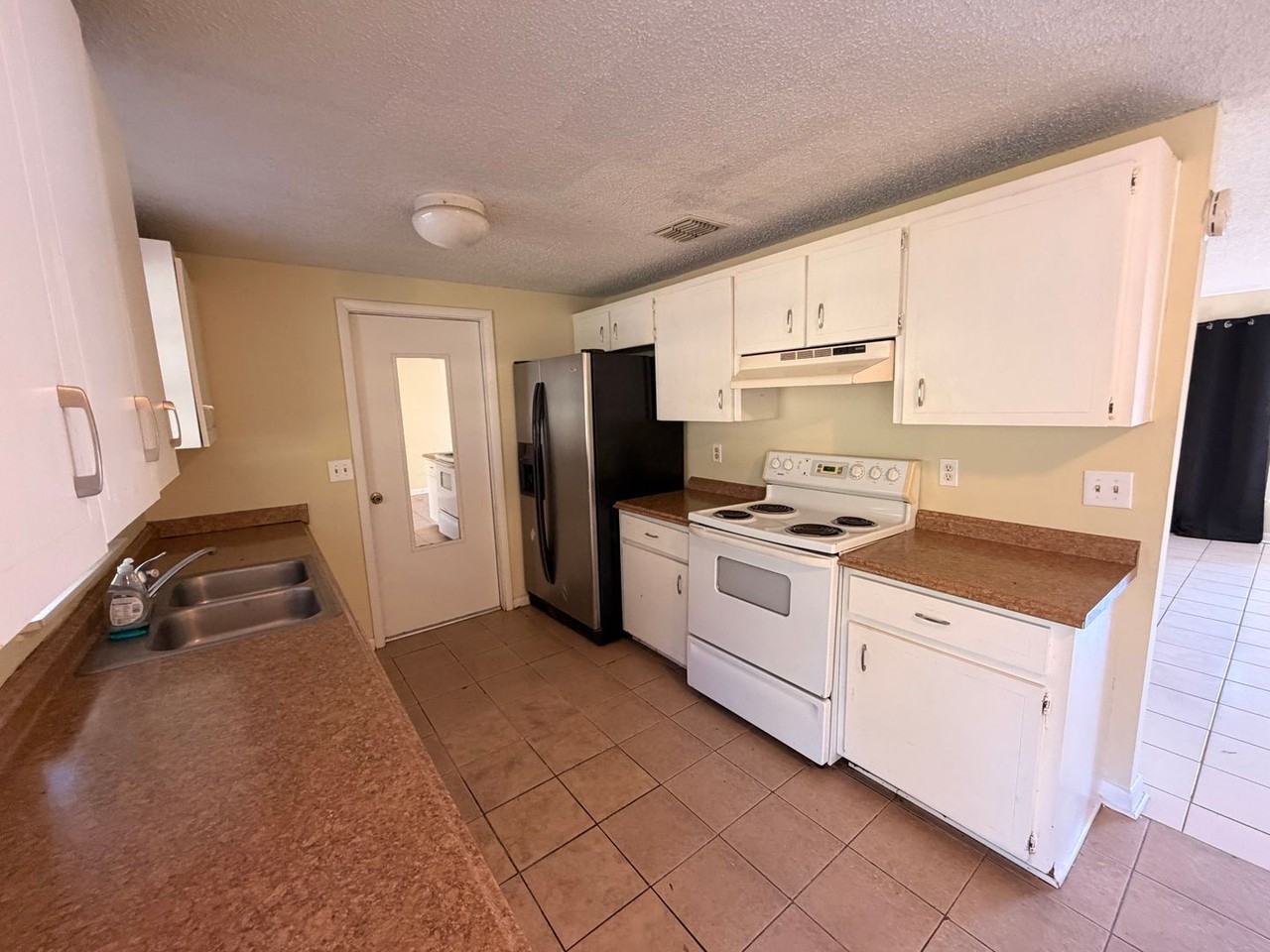 7045 Prellie St - Photo 5 of 13