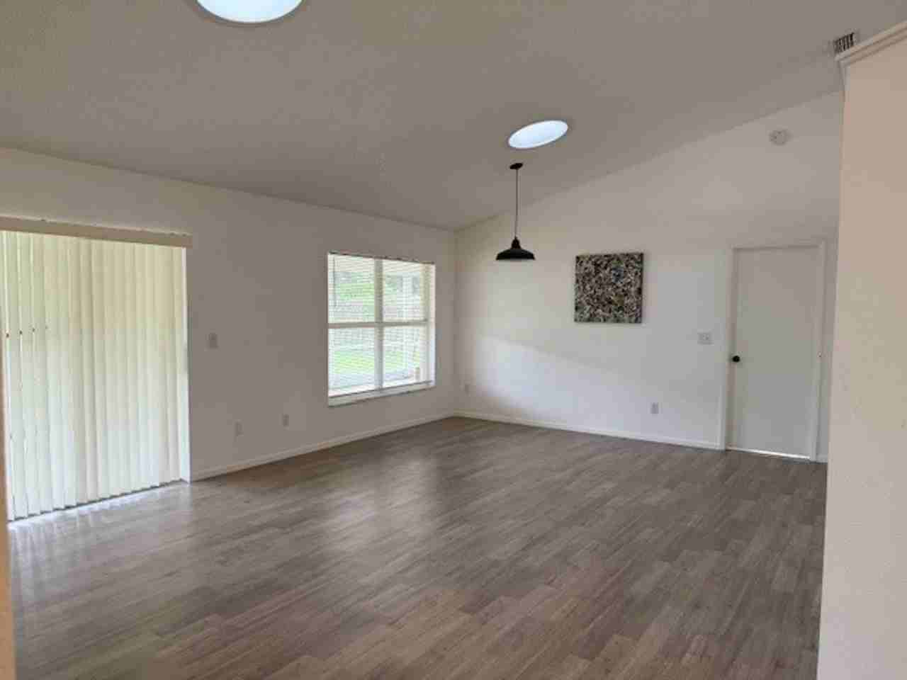 5922 Phyllis Lou Cir - Photo 3 of 22