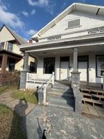 featured image of 205 W Oregon St