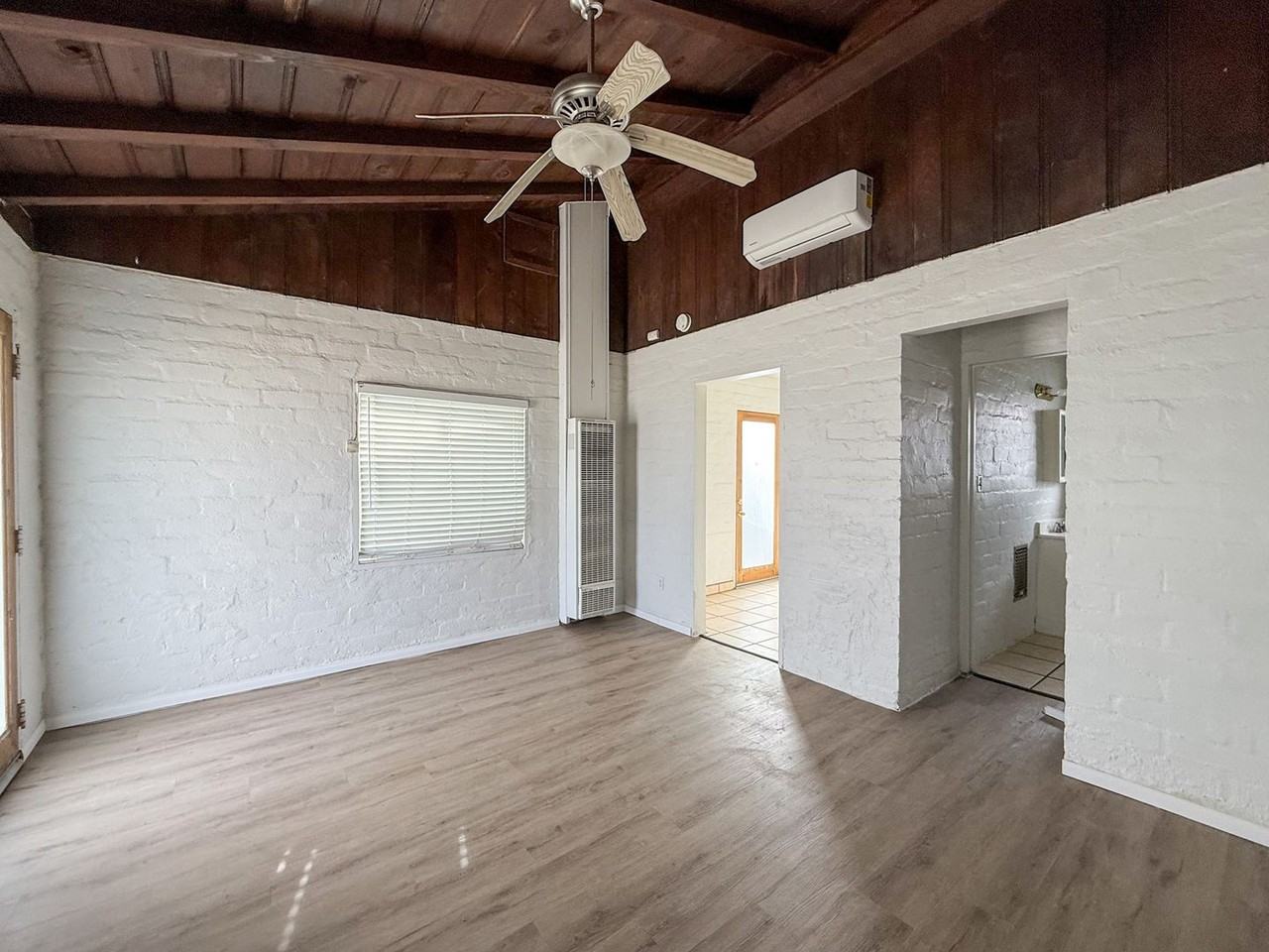 73544 Cedar Dr - Photo 3 of 9