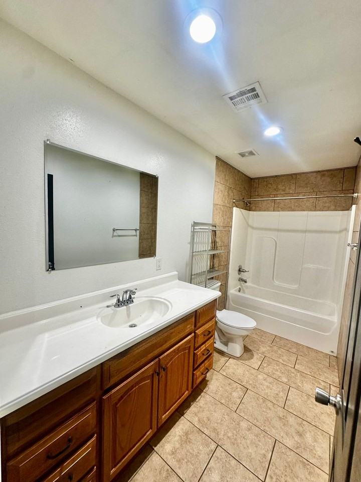 101 Stallcup Avenue - Photo 6 of 9