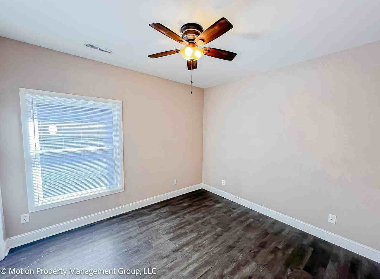 6918 Northside Dr - Photo 6 of 9