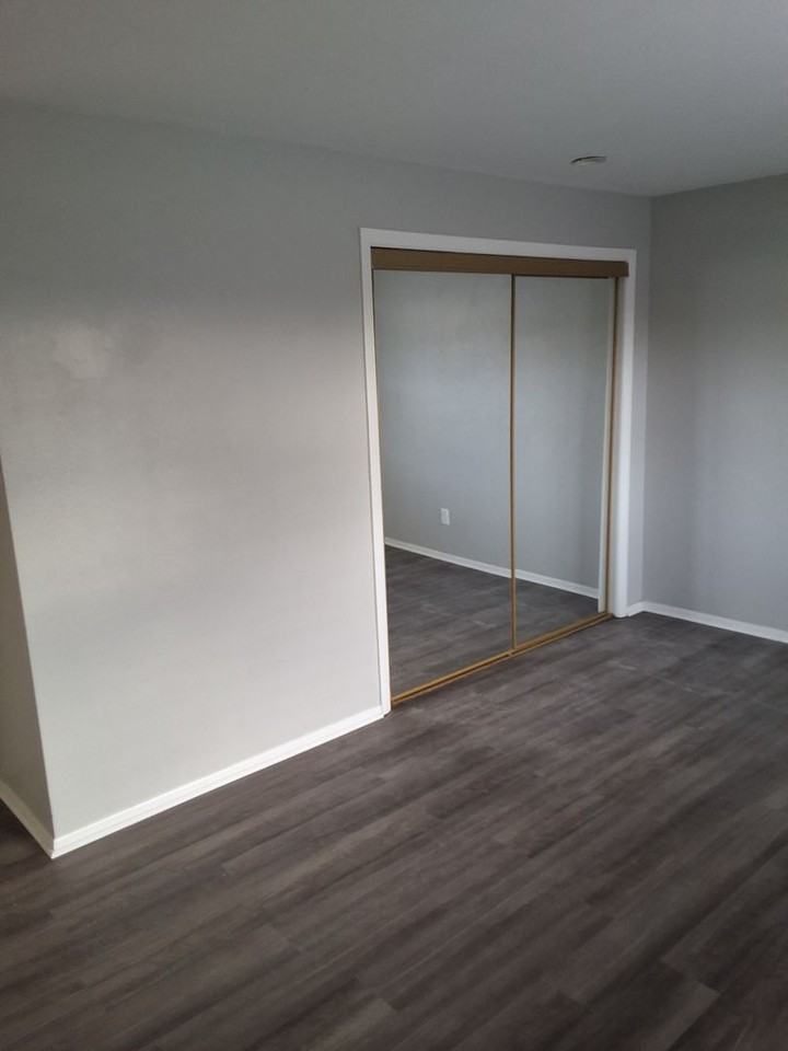 Peoria Place Apartments - Photo 6 of 10