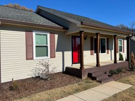 204 Homewood Dr - Photo 1 of 1