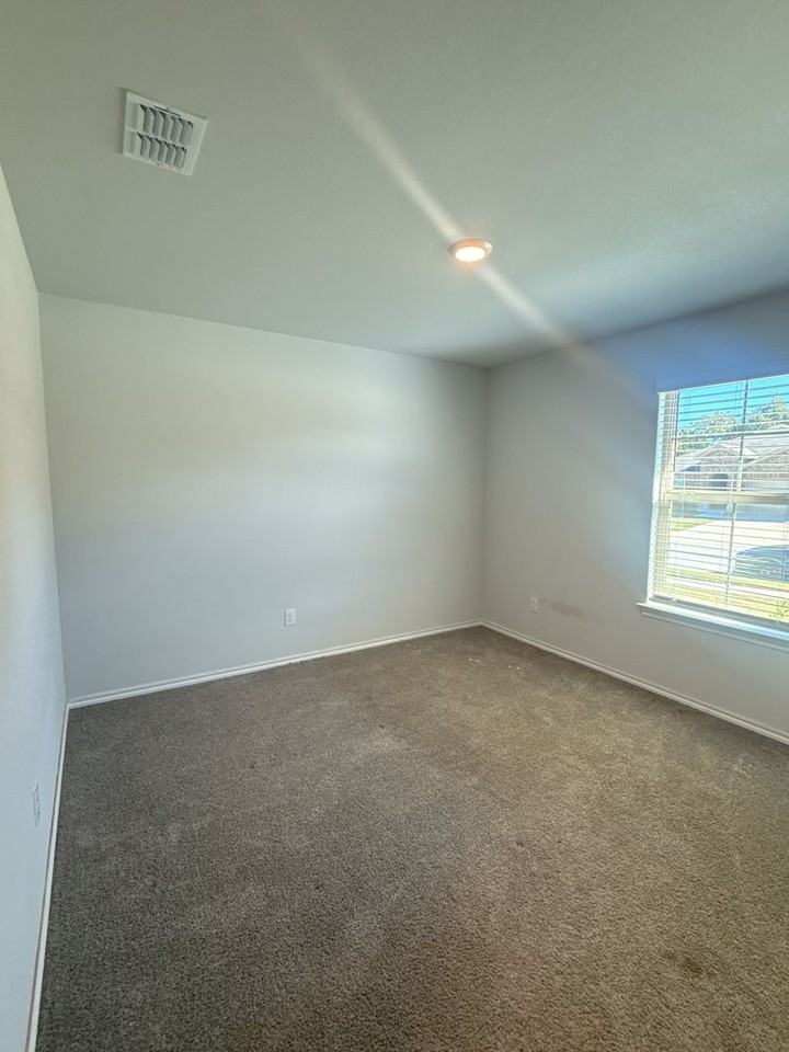 549 Bronze Cir E - Photo 7 of 13