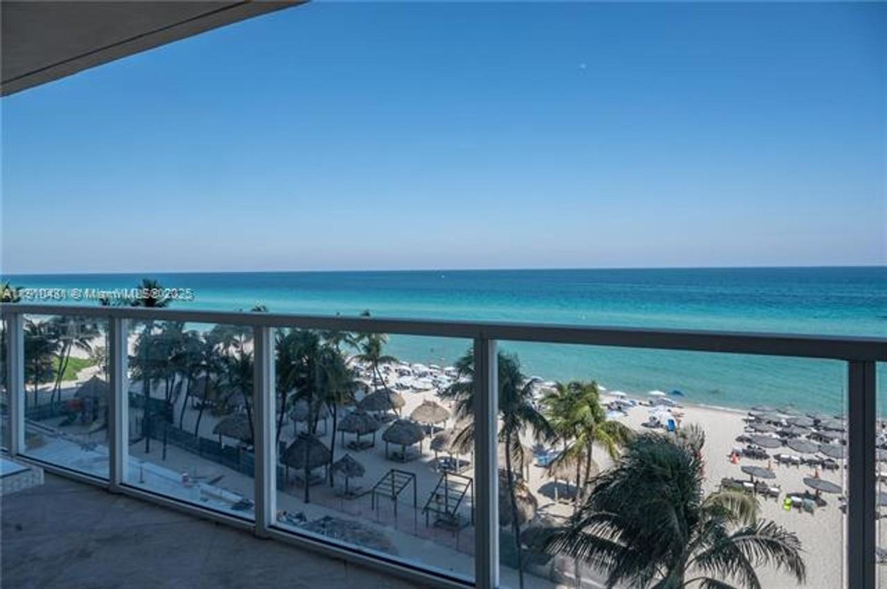 16699 16699 Collins Ave appt 601 - Photo 6 of 35