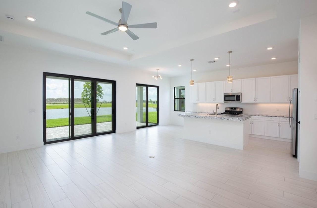 5576 Captiva Ln - Photo 6 of 24