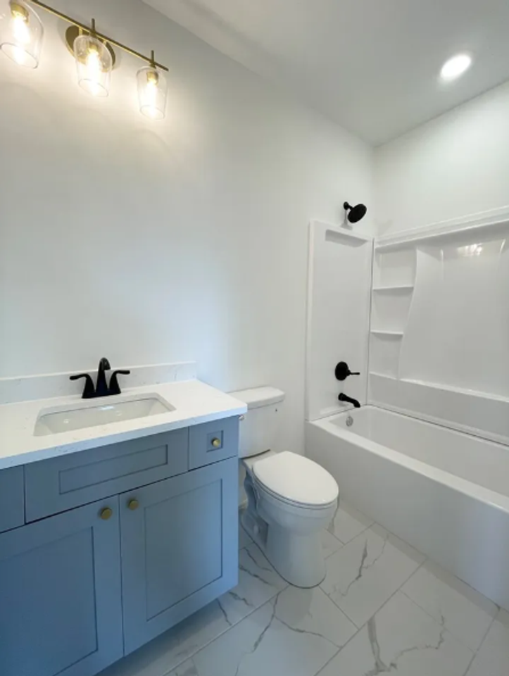 106 Jennie Dr - Photo 2 of 11