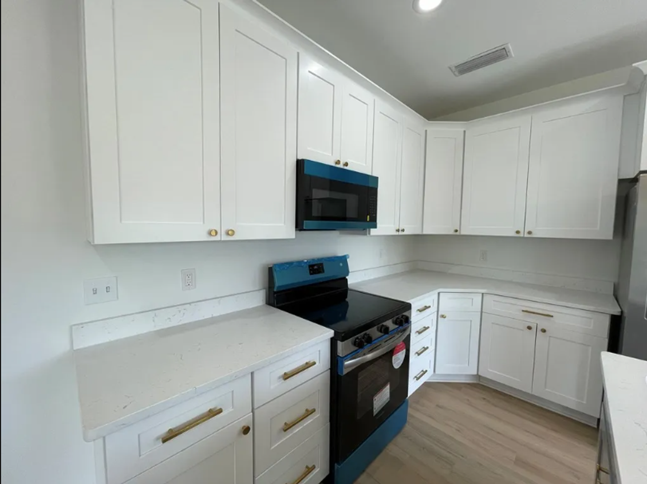 106 Jennie Dr - Photo 5 of 11