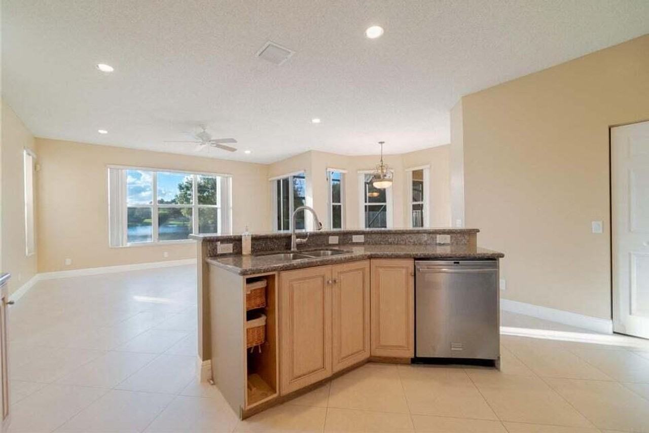 7227 Chesapeake Cir - Photo 6 of 24