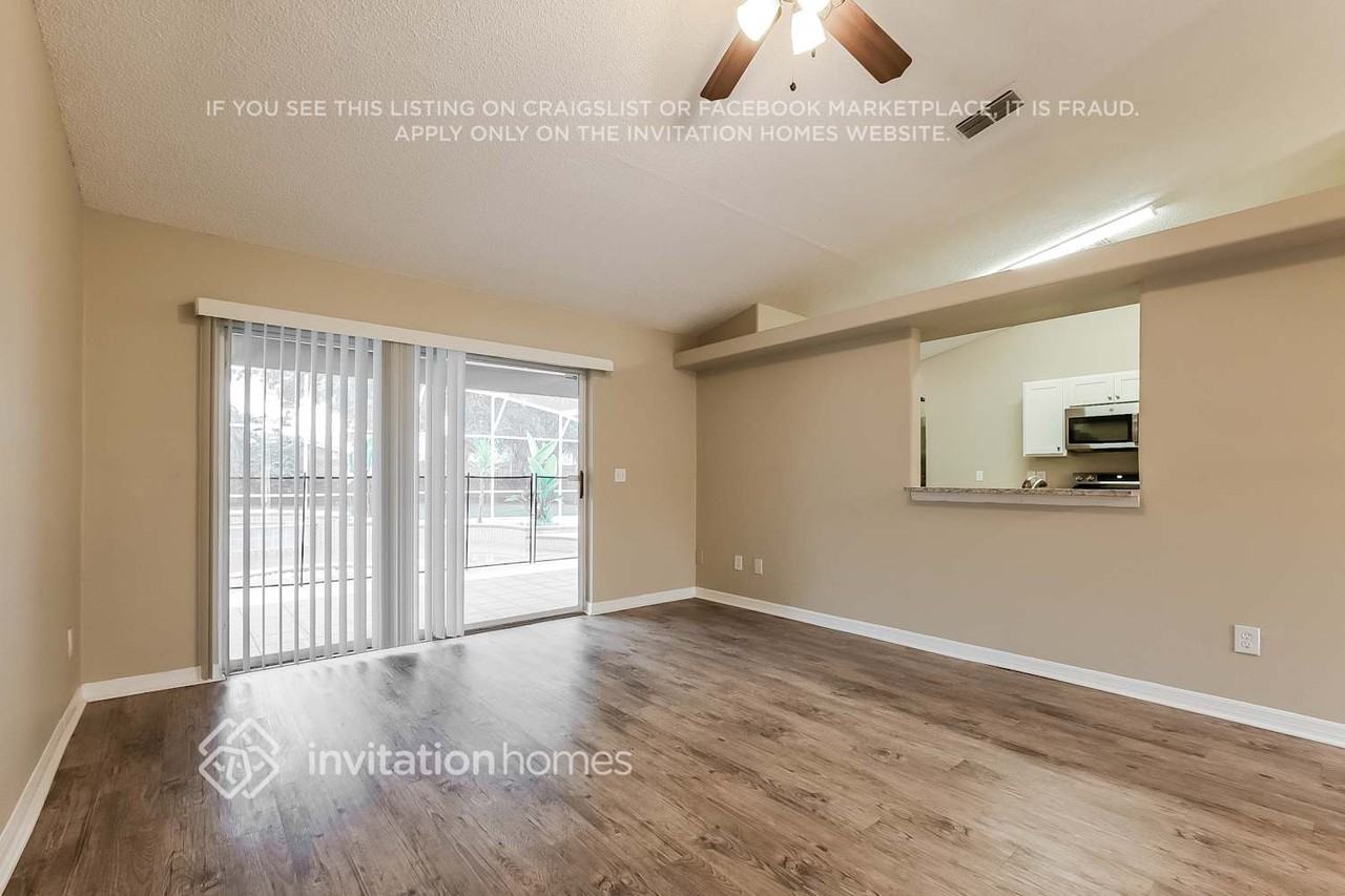 2903 Roxbury Court - Photo 3 of 17