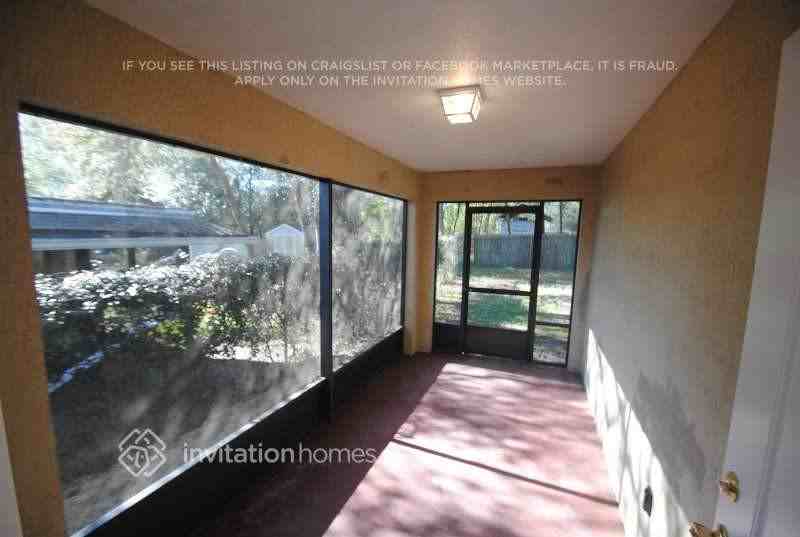 25840 Aberdovey Ave - Photo 3 of 5