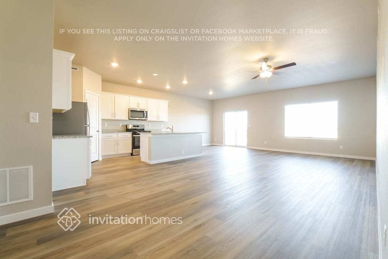 972 Cascade Falls Street - Photo 6 of 18