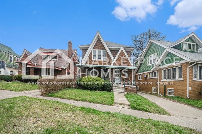 13605 Griggs St - Photo 2 of 16